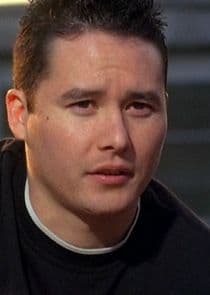 Aktor głosowy: Johnny Yong Bosch; brak grafiki postaci Hiroyuki Tokumori